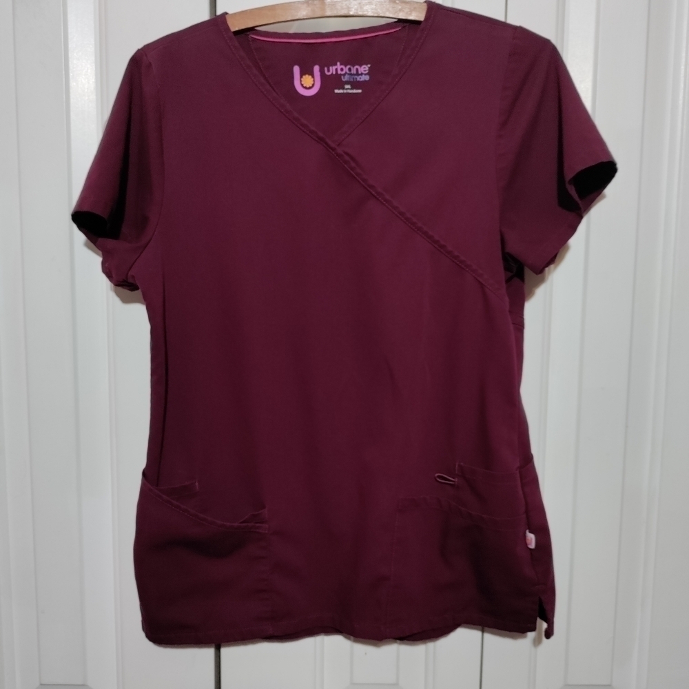 Urbane Ultimate scrub top small